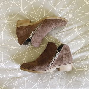 Universal Thread Suede Booties